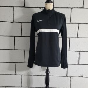 Nike Women's Black and White Sweatshirt